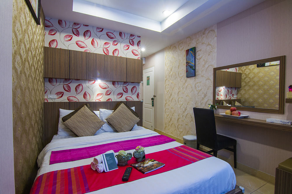 Oyo 146 Rivana Boutique By Sandara Pattaya Esterno foto