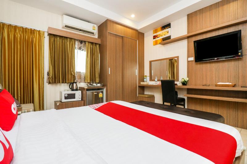 Oyo 146 Rivana Boutique By Sandara Pattaya Esterno foto